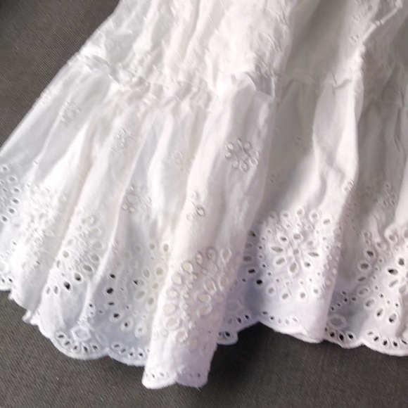 Is used one time , look in very good condition. - Picture 2 of 5